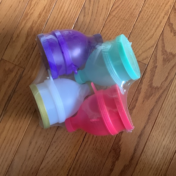 Hydra Cup 4 Pack Funnels for Filling Water Bottles with Protein Powder New - Picture 8 of 8